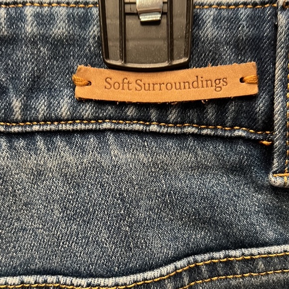 Soft Surroundings 5 Pocket Straight Ultimate Denim Jeans - Picture 3 of 6